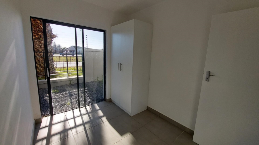 2 Bedroom Property for Sale in Grassy Park Western Cape